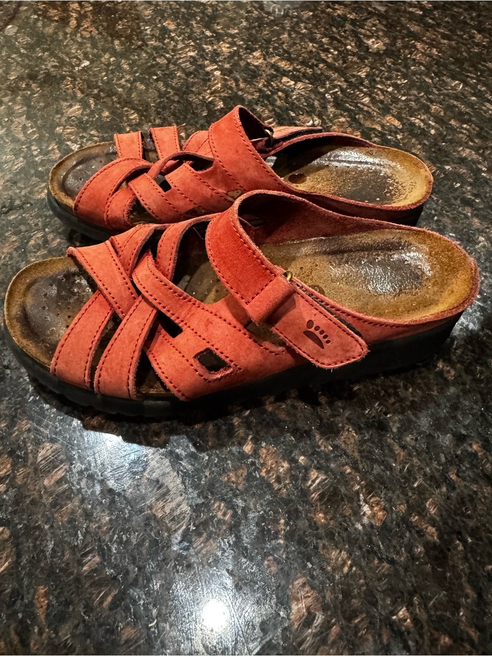 Bearpaw Women’s Suede Slip-On Sandals in Rust Red EU 39 US 8.5